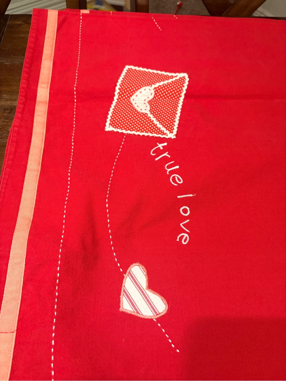 Pottery Barn Kids Red and Pink 'True Love' Heart Table Linen